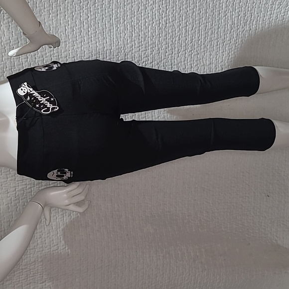 Sourpuss Pants - Sourpuss Skull Capri